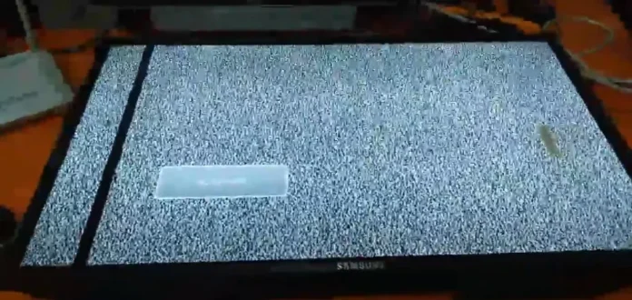 TV screen with vertical black line