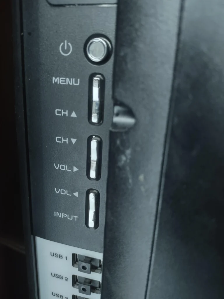 Smart TV with physical buttons for navigation